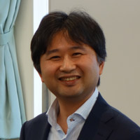 講師 山崎啓支